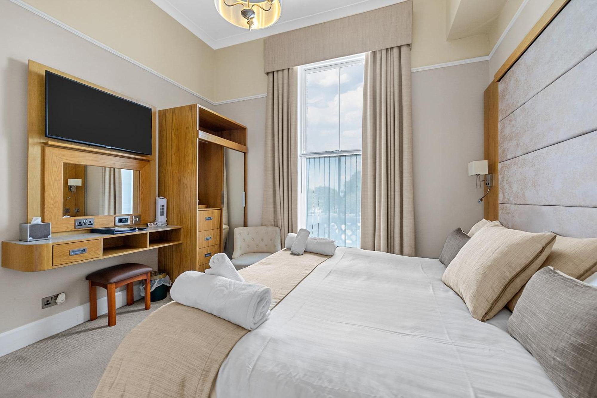 Invicta Hotel พลีมัธ ภายนอก รูปภาพ