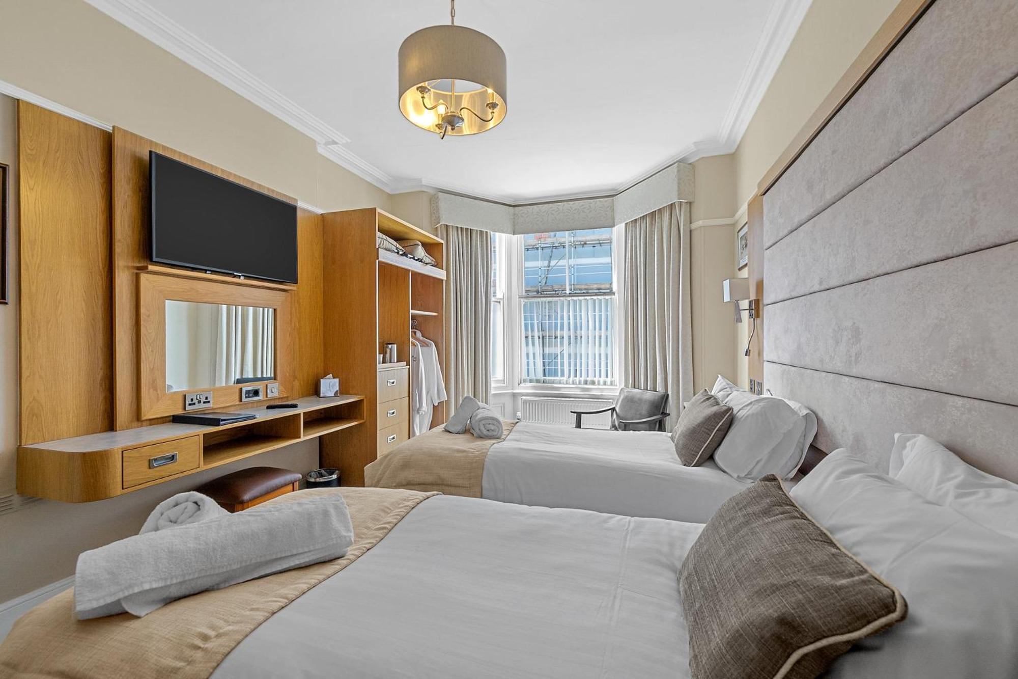 Invicta Hotel พลีมัธ ภายนอก รูปภาพ