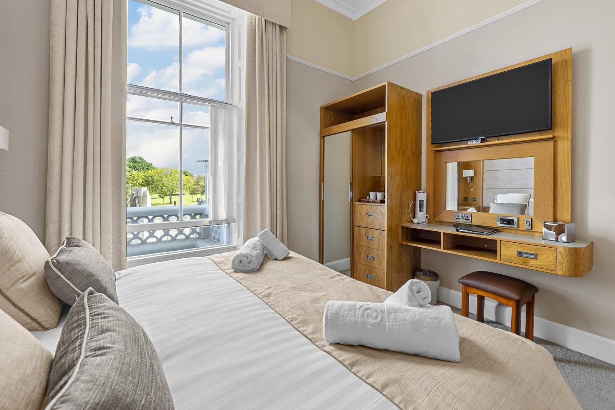 Invicta Hotel พลีมัธ ภายนอก รูปภาพ